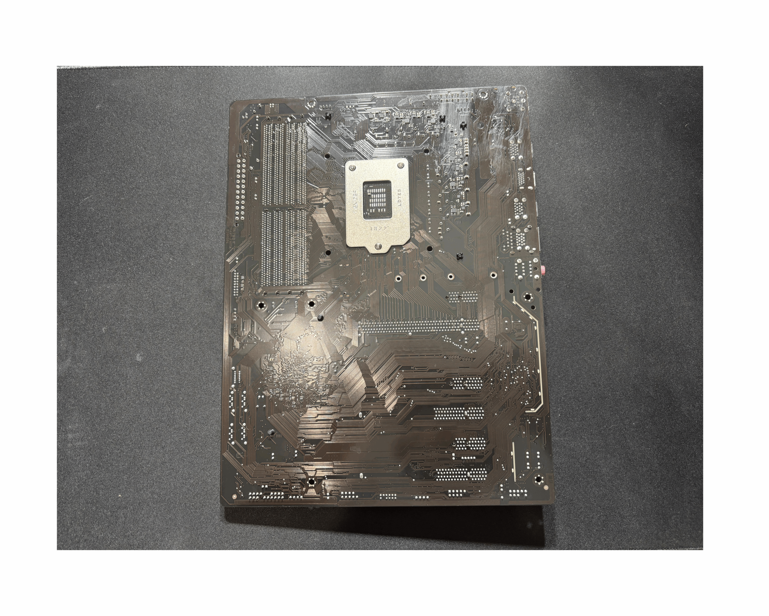 GIGABYTE Z390 UD Motherboard LGA 1151 Intel Z390 4×DDR4 ATX HDMI M.2 Core